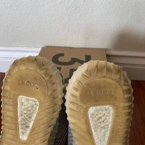 Yeezy boost 350 v2 ash pearl gy7658 men’s size 12 main image 13